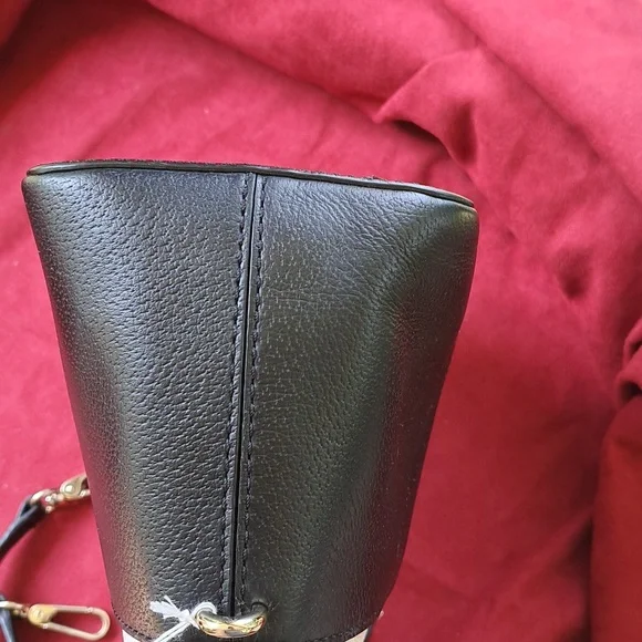 SOLD Kate Spade Soft White/ Black Pebble Leather Satchel/Crossbody EC - Picture 9 of 16